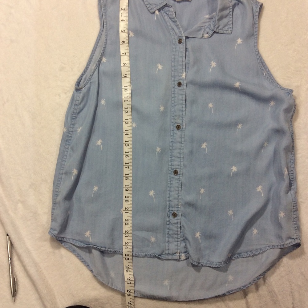SLEEVELESS CHAMBRAY SHIRT - Picture 12 of 14